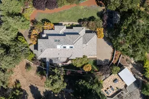 10650 Magdalena Rd, Los Altos Hills, CA 94024 - Photo 61