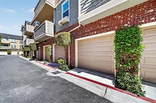 1033 Scotia Ter 202, Sunnyvale, CA 94089 - Photo 3