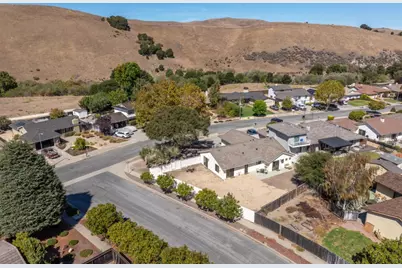 23045 Guidotti Dr, Salinas, CA 93908 - Photo 31