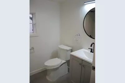 136 Mateo Ave, Daly City, CA 94014 - Photo 11