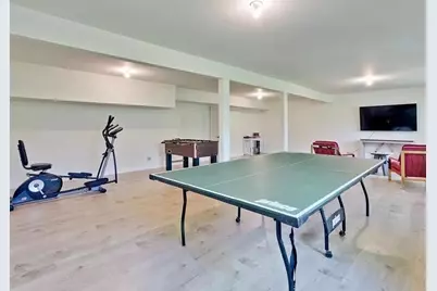 11234 Sun Valley Dr, Oakland, CA 94605 - Photo 31