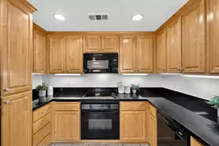 1390 Saddle Rack St 302, San Jose, CA 95126 - Photo 11