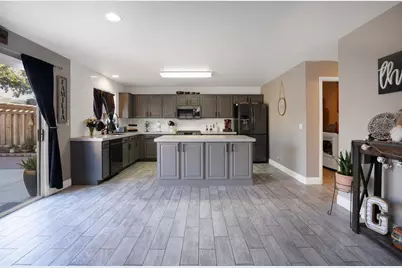 1754 Brentwood Ct, Hollister, CA 95023 - Photo 7