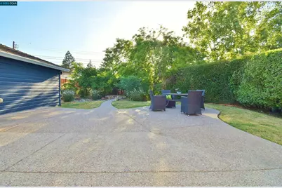 1869 N 5th St, Concord, CA 94519 - Photo 33