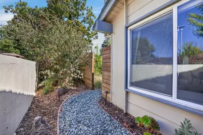 9 Miranda Ct, Sacramento, CA 95822 - Photo 61