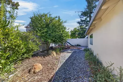9 Miranda Ct, Sacramento, CA 95822 - Photo 59