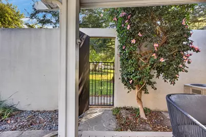 9 Miranda Ct, Sacramento, CA 95822 - Photo 63