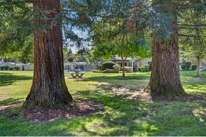 9 Miranda Ct, Sacramento, CA 95822 - Photo 65