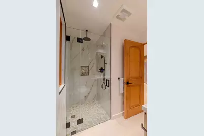 960 NE Mission St, Carmel, CA 93921 - Photo 29