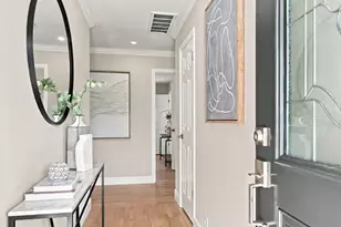 3367 Lindenoaks Dr, San Jose, CA 95117 - Photo 5
