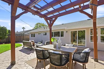 3367 Lindenoaks Dr, San Jose, CA 95117 - Photo 39