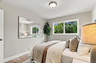 3367 Lindenoaks Dr, San Jose, CA 95117 - Photo 27