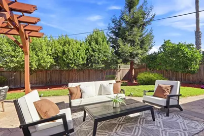 3367 Lindenoaks Dr, San Jose, CA 95117 - Photo 37