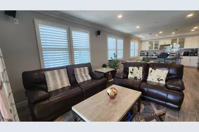 1068 Bigleaf Pl 402, San Jose, CA 95131 - Photo 9