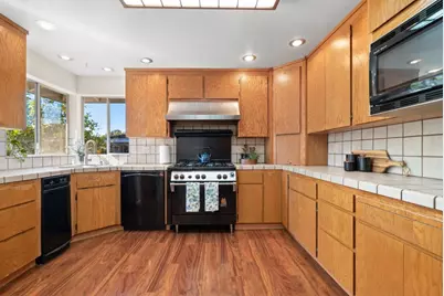 218 Siesta Dr, Aptos, CA 95003 - Photo 13