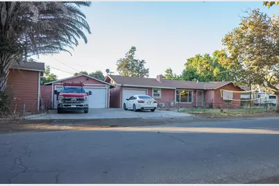 1569 Normandy Dr, Modesto, CA 95351 - Photo 17