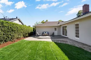 117 Hollycrest Dr, Los Gatos, CA 95032 - Photo 35