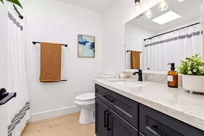 305 Castle Ct, Roseville, CA 95678 - Photo 19