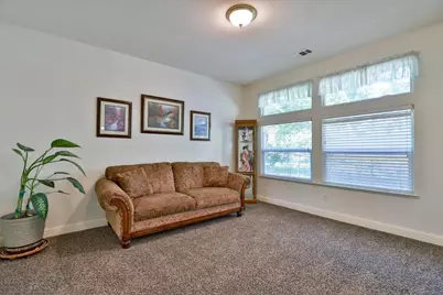 13921 Simko Ranch Ln, Galt, CA 95632 - Photo 9