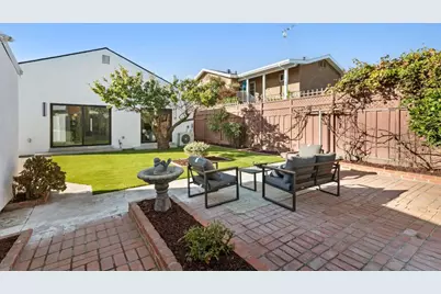 1037 Parkinson Ct, San Jose, CA 95126 - Photo 3