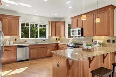 4585 Dawn Ln, Soquel, CA 95073 - Photo 7
