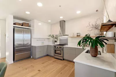 24 Creekside Ln, San Mateo, CA 94401 - Photo 15