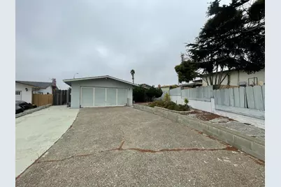 4 Louvaine Ct, Seaside, CA 93955 - Photo 1