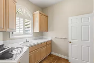 5600 Country Club Pkwy, San Jose, CA 95138 - Photo 29