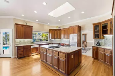 5600 Country Club Pkwy, San Jose, CA 95138 - Photo 15