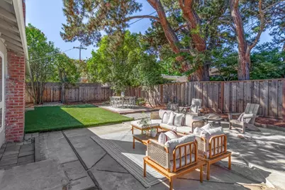 1682 Yale Dr, Mountain View, CA 94040 - Photo 17