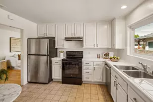 1682 Yale Dr, Mountain View, CA 94040 - Photo 9