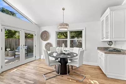 930 Maddux Dr, Palo Alto, CA 94303 - Photo 13