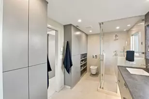 Glenloch Way, Redwood City, CA 94062 - Photo 55
