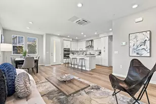 5731 Synergy Ct, San Jose, CA 95119 - Photo 7