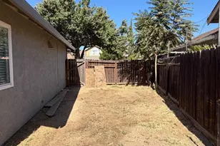 1616 Ironside Dr, Modesto, CA 95358 - Photo 15