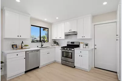 200 Carlester Dr, Los Gatos, CA 95032 - Photo 3