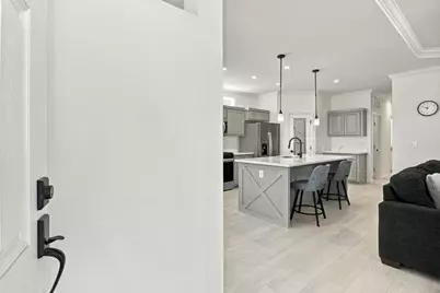 406 Los Encinos Ave 406, San Jose, CA 95134 - Photo 5
