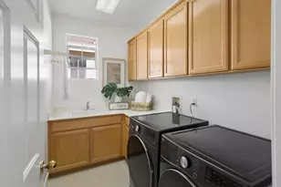 442 Whisman Park Dr, Mountain View, CA 94043 - Photo 21