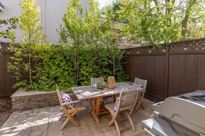 442 Whisman Park Dr, Mountain View, CA 94043 - Photo 13