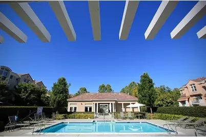 442 Whisman Park Dr, Mountain View, CA 94043 - Photo 27