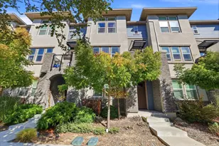 561 San Pasqual Ter 4, Sunnyvale, CA 94085 - Photo 1