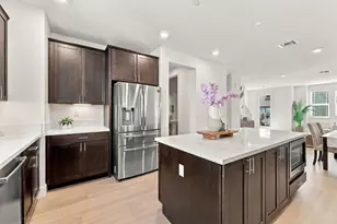 561 San Pasqual Ter 4, Sunnyvale, CA 94085 - Photo 11