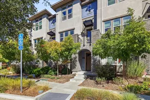 561 San Pasqual Ter 4, Sunnyvale, CA 94085 - Photo 3