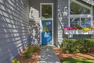 706 Newport Cir, Redwood City, CA 94065 - Photo 3