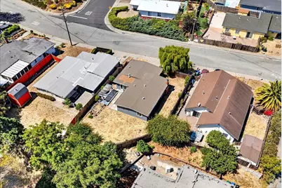 1111 Marionola Way, Pinole, CA 94564 - Photo 37