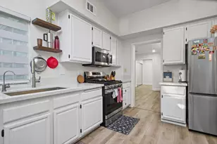 2211 Oakland Ave, Pleasanton, CA 94588 - Photo 11