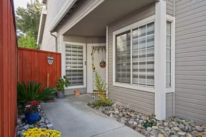 2211 Oakland Ave, Pleasanton, CA 94588 - Photo 5