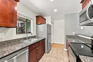 8035 Mountain View Dr A, Pleasanton, CA 94588 - Photo 11