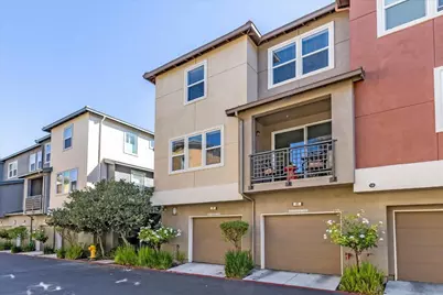 584 San Posadas Ter 100, Sunnyvale, CA 94085 - Photo 1