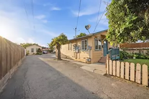 127 N Madeira Ave, Salinas, CA 93905 - Photo 1